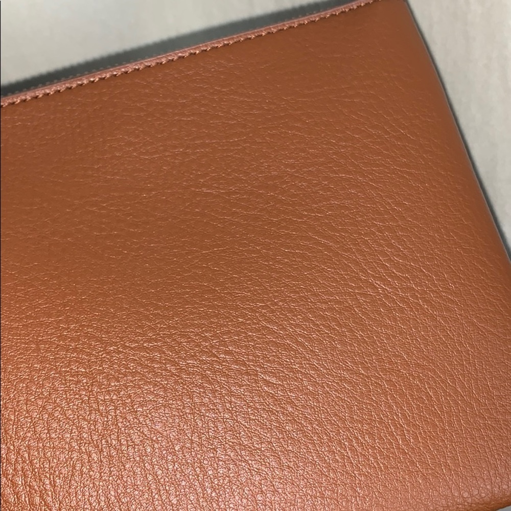Side Purse - Picture 3 of 5
